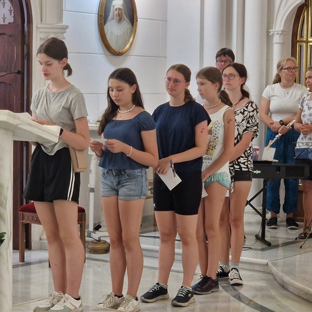 Hl. Messe bei den Franziskanerinnen Missionarinnen Mariens